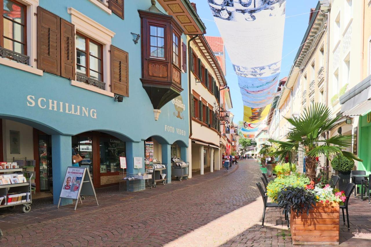 Loewe Apartment Gelb Tiengen Altstadt Waldshut-Tiengen Buitenkant foto